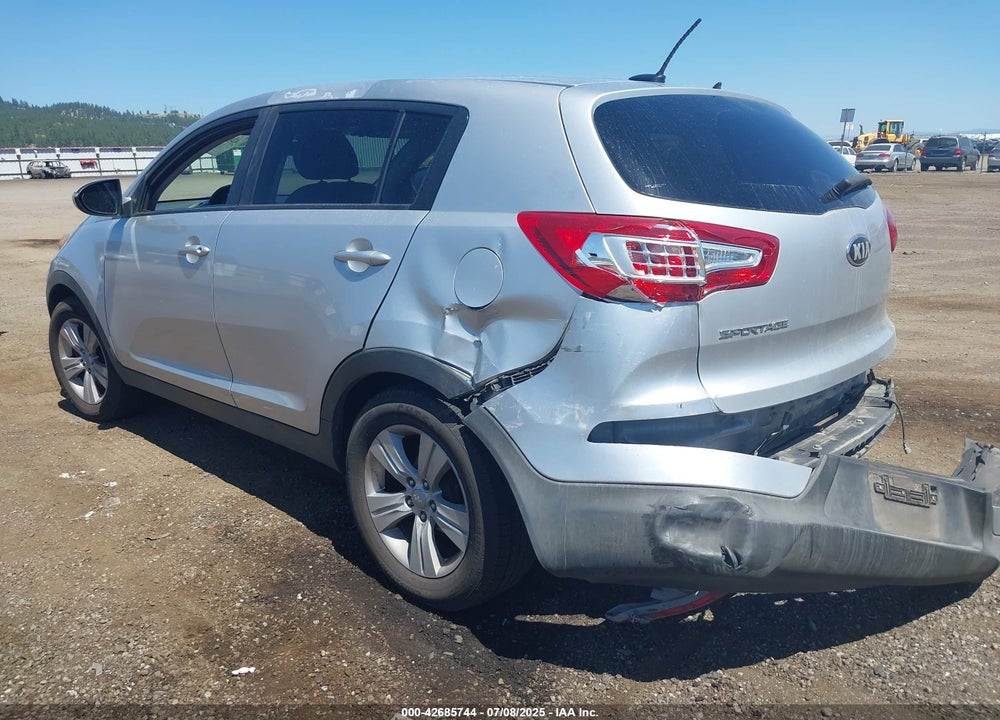 2013 KIA SPORTAGE VIN: KNDPBCA24D7352828