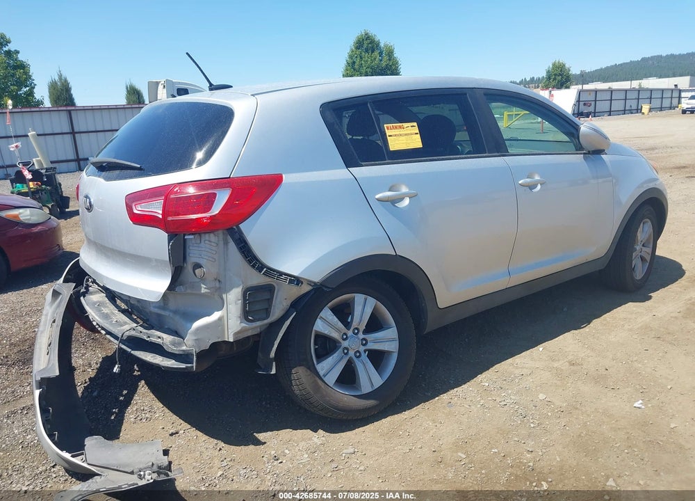 2013 KIA SPORTAGE VIN: KNDPBCA24D7352828