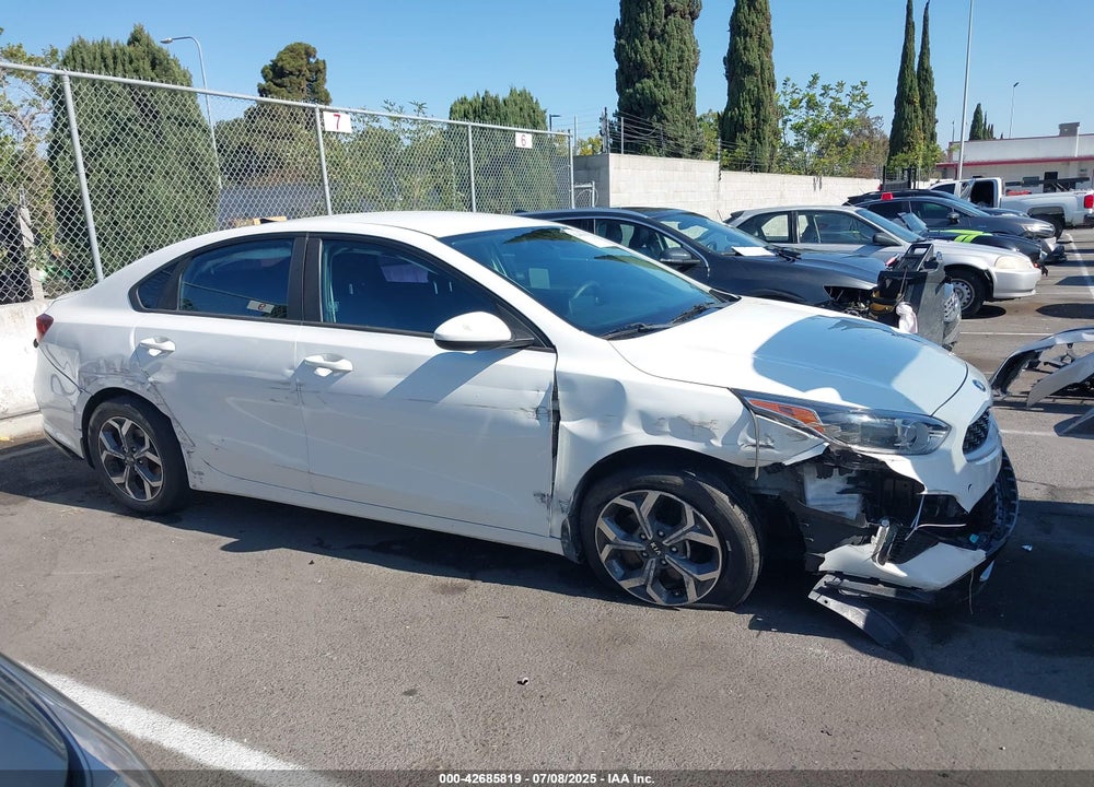 2020 KIA FORTE LXS VIN: 3KPF24AD9LE200240