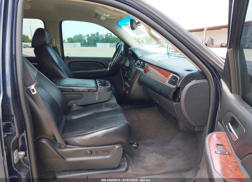 2009 GMC YUKON VIN: 1GKEC23359R218432
