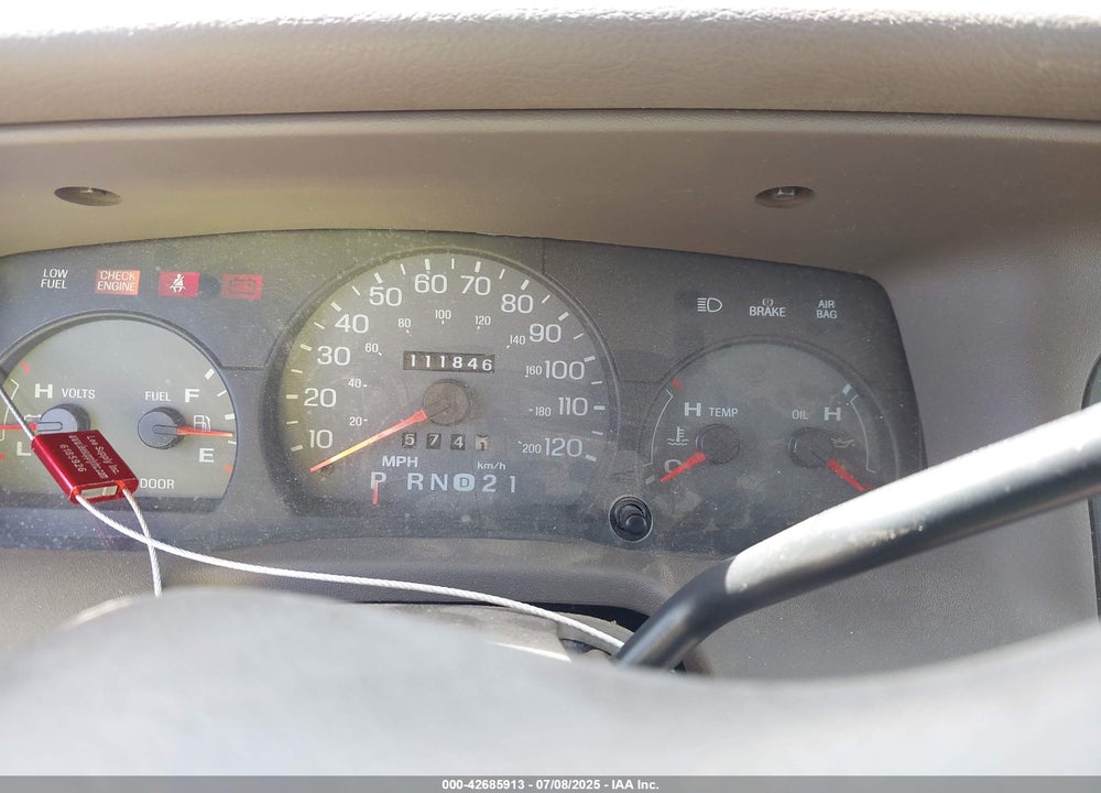 2000 MERCURY GRAND MARQUIS LS VIN: 2MEFM75W3YX735989