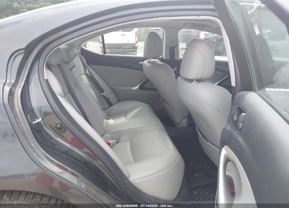 2007 LEXUS IS 250 VIN: JTHCK262872019551