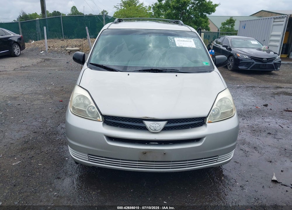 2005 TOYOTA SIENNA VIN: 5TDZA23C45S284176