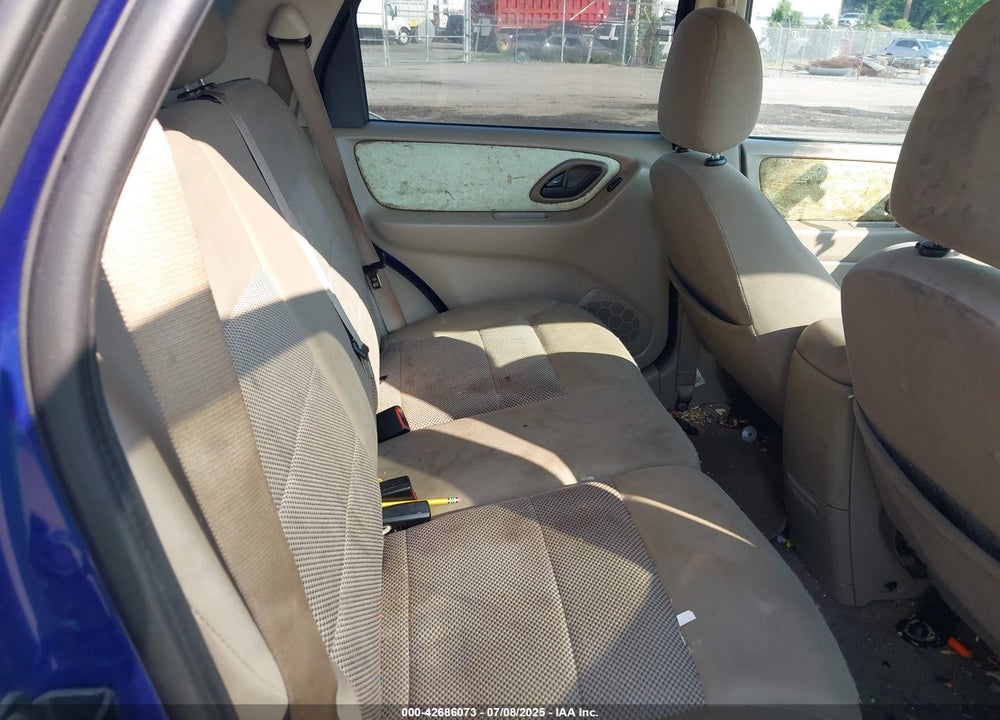 2005 FORD ESCAPE XLT VIN: 1FMYU93105KB75632