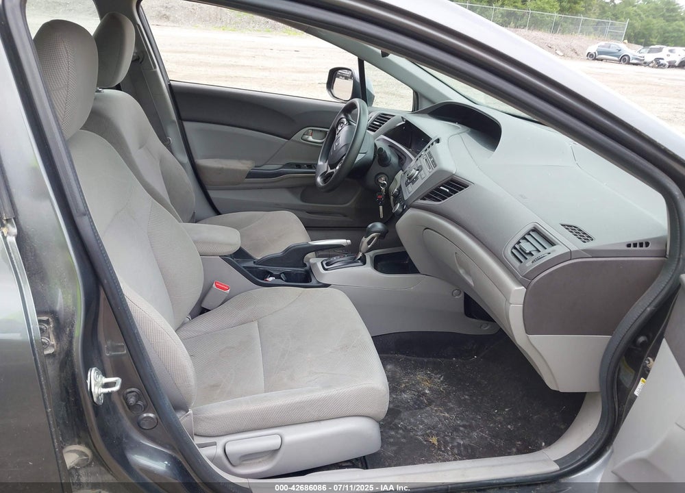 2012 HONDA CIVIC VIN: 2HGFB2F52CH597477