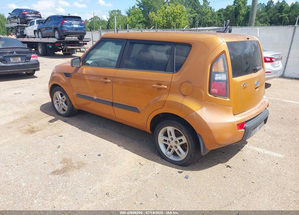 2011 KIA SOUL VIN: KNDJT2A2XB7312294