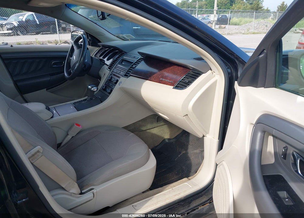 2011 FORD TAURUS VIN: 1FAHP2HW6BG190356