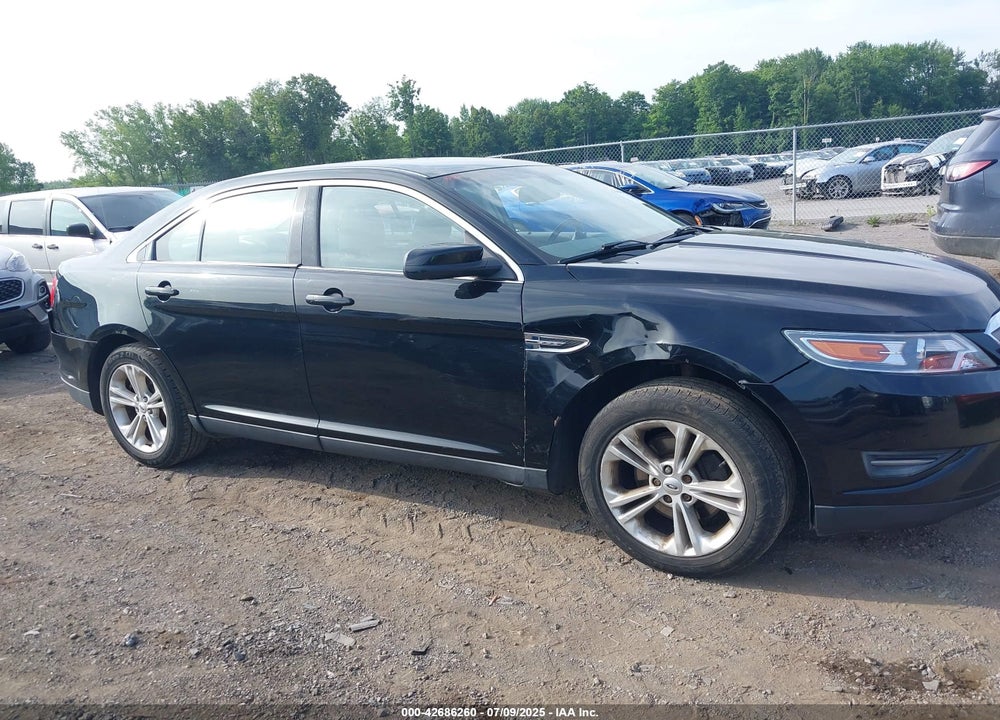 2011 FORD TAURUS VIN: 1FAHP2HW6BG190356