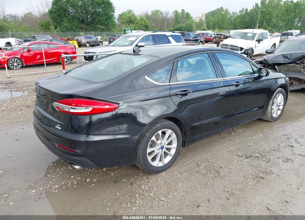 2020 FORD FUSION SE VIN: 3FA6P0HDXLR147241