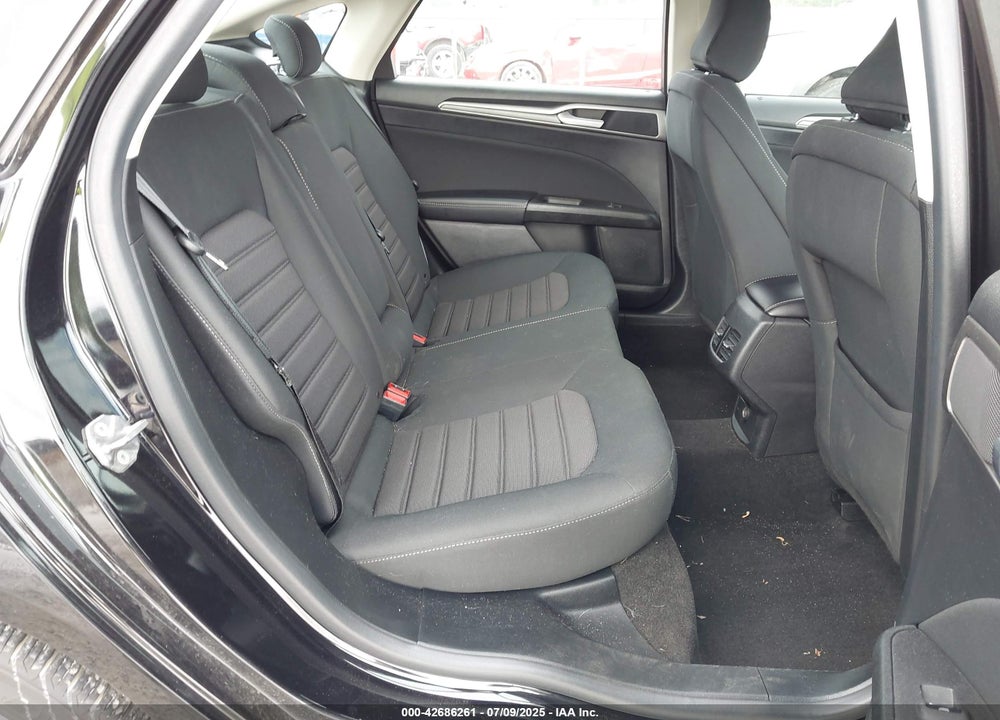 2020 FORD FUSION SE VIN: 3FA6P0HDXLR147241
