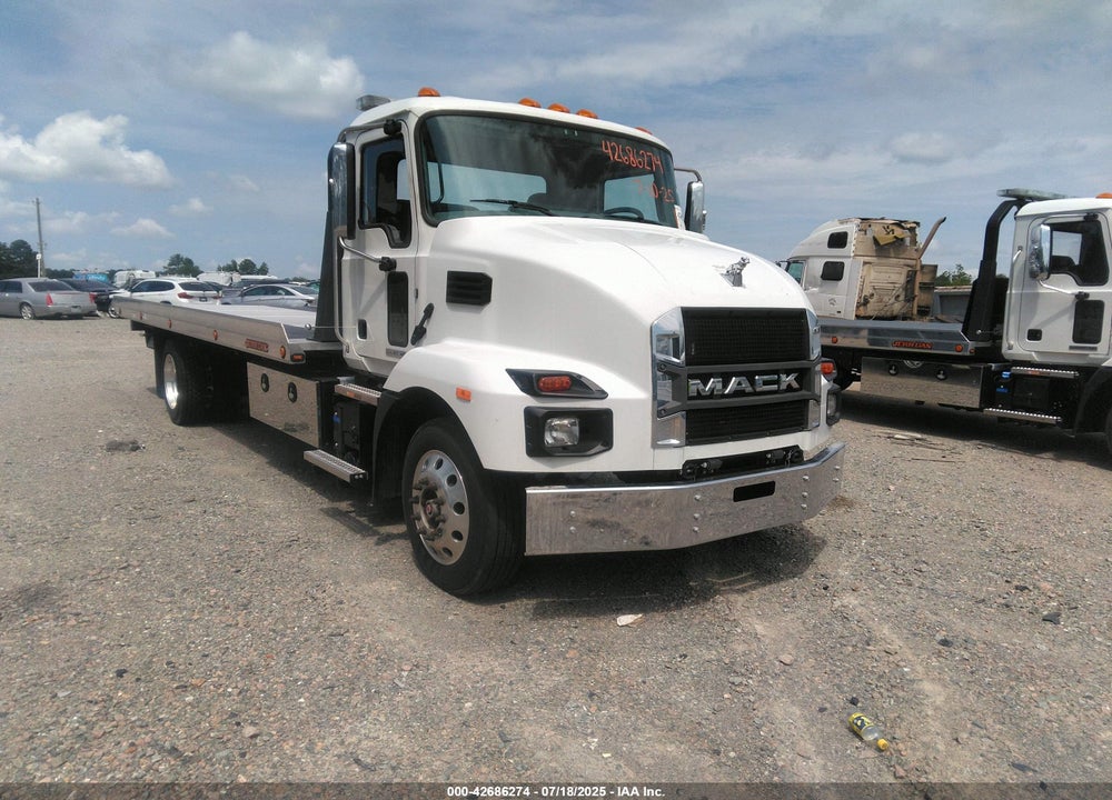 2024 MACK MD VIN: 1M2MDBAA5RS012005