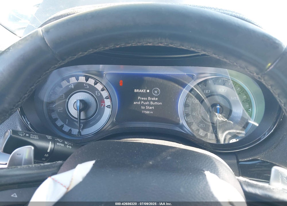 2019 CHRYSLER 300 VIN: 2C3CCAGG8KH542625