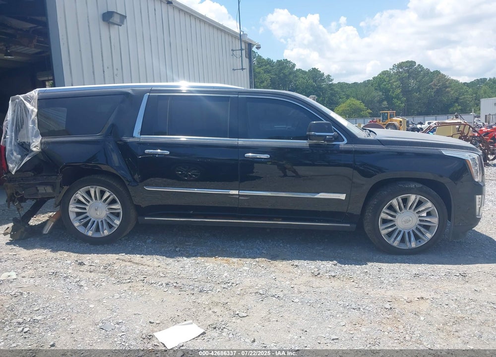 2017 CADILLAC ESCALADE ESV VIN: 1GYS4KKJ5HR196887