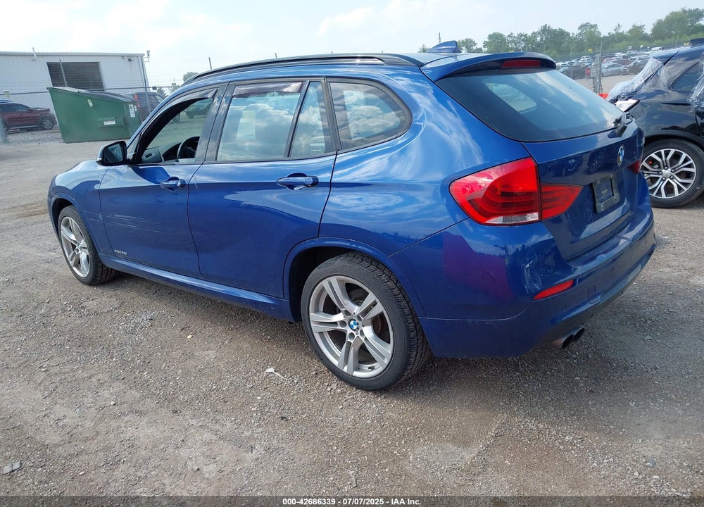2015 BMW X1 VIN: WBAVL1C59FVY38093