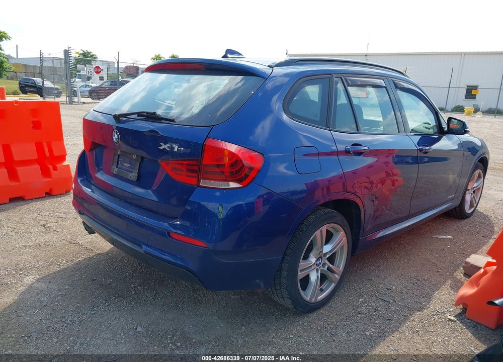 2015 BMW X1 VIN: WBAVL1C59FVY38093