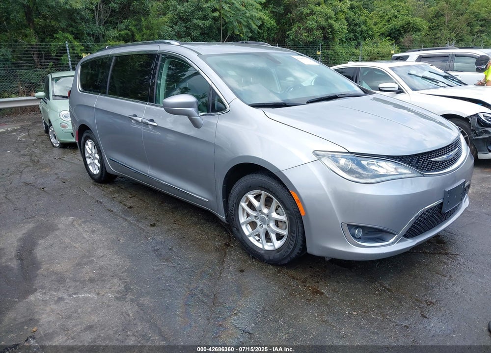 2020 CHRYSLER PACIFICA TOURING L VIN: 2C4RC1BG3LR120433