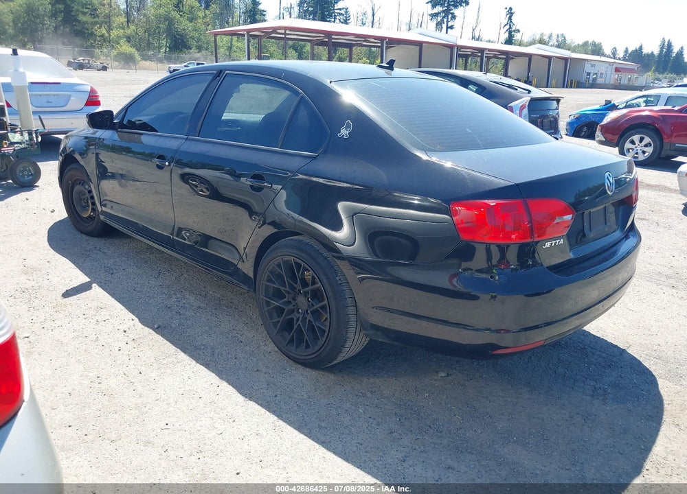 2011 VOLKSWAGEN JETTA VIN: 3VWDZ7AJ0BM323761