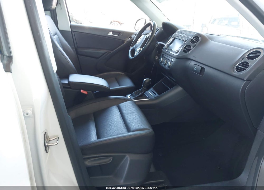 2013 VOLKSWAGEN TIGUAN SE VIN: WVGAV7AX9DW514874