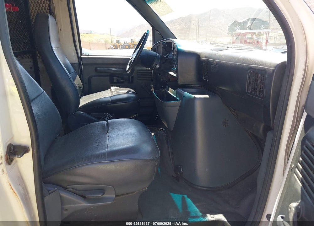 1992 FORD ECONOLINE E350 SUPER DUTY VAN VIN: 1FTJS34H6NHA29270
