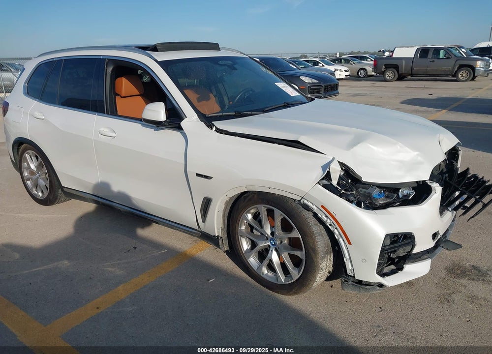 2022 BMW X5 PHEV XDRIVE45E VIN: 5UXTA6C04N9K18033