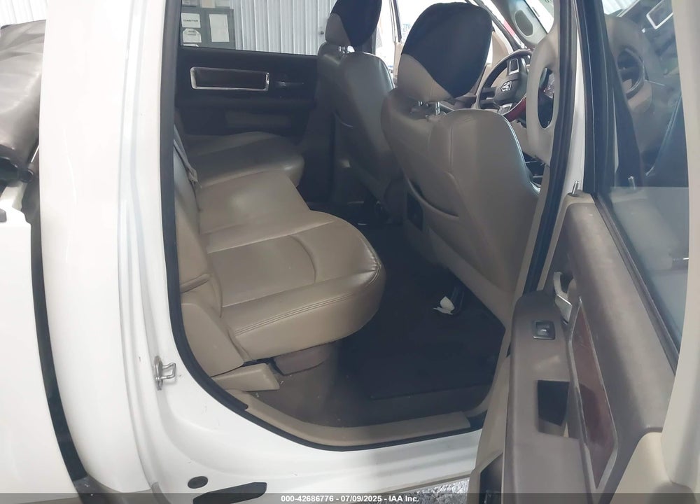 2011 RAM RAM 2500 VIN: 3D7TT2CTXBG624060