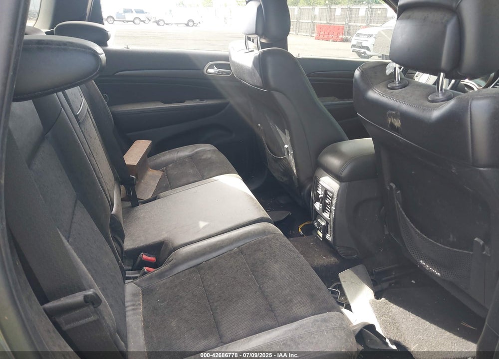 2015 JEEP GRAND CHEROKEE VIN: 1C4RJFAG1FC676418