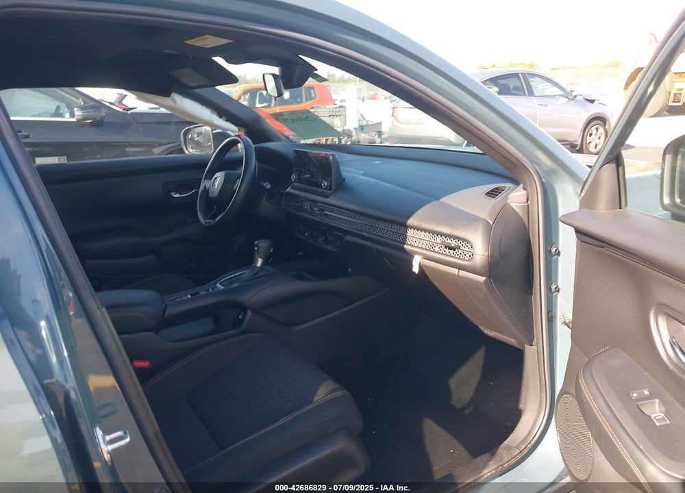 2023 HONDA HR-V VIN: 3CZRZ1H57PM703695