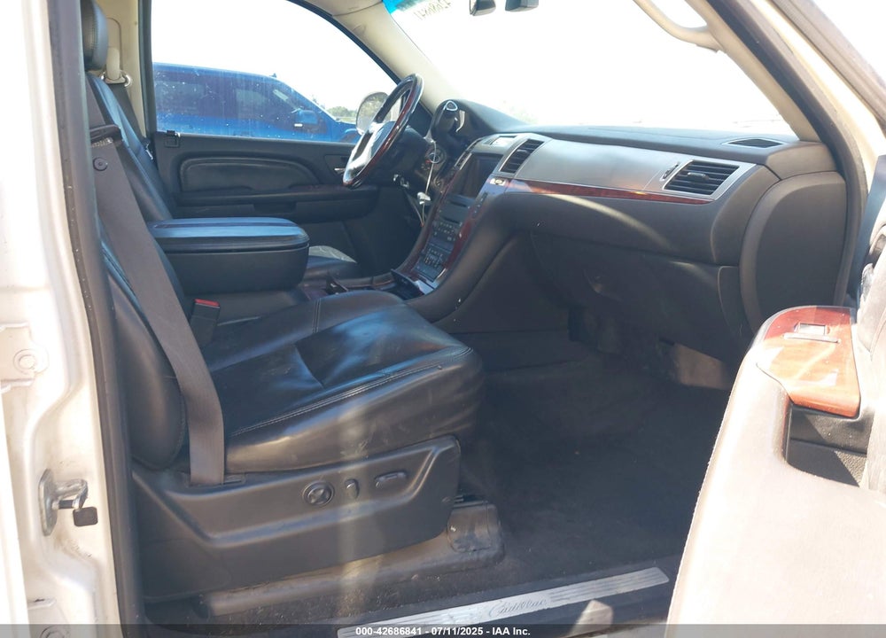 2007 CADILLAC ESCALADE STANDARD VIN: 1GYFK63857R314493