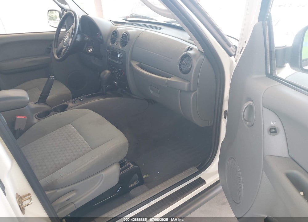 2005 JEEP LIBERTY SPORT VIN: 1J4GL48K05W715488