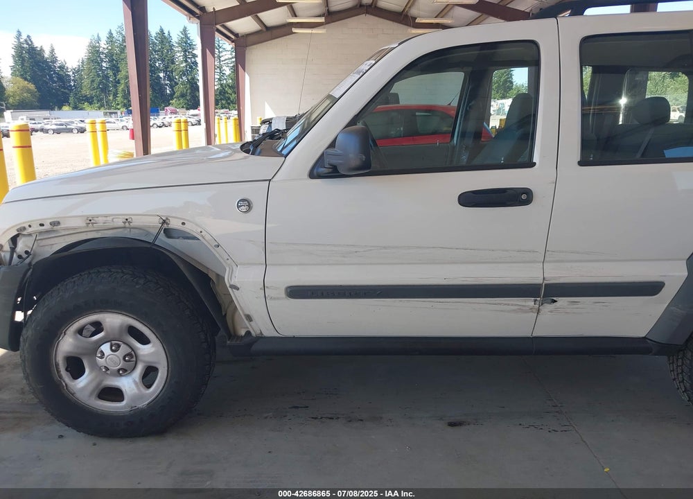 2005 JEEP LIBERTY SPORT VIN: 1J4GL48K05W715488