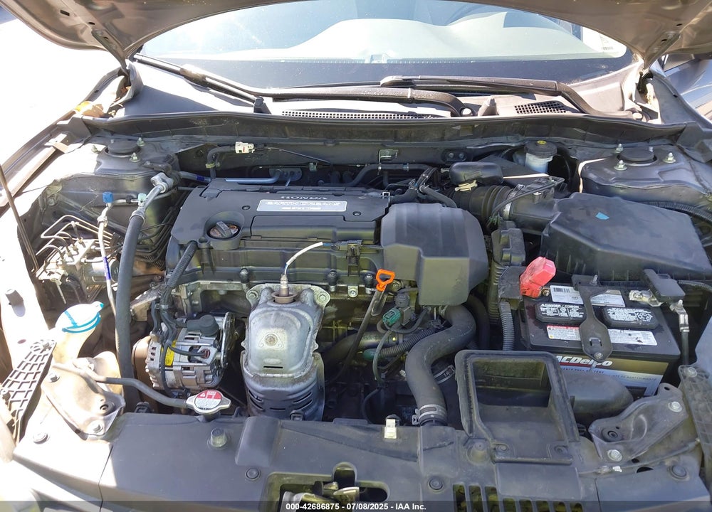 2013 HONDA ACCORD VIN: 1HGCR2F33DA142828