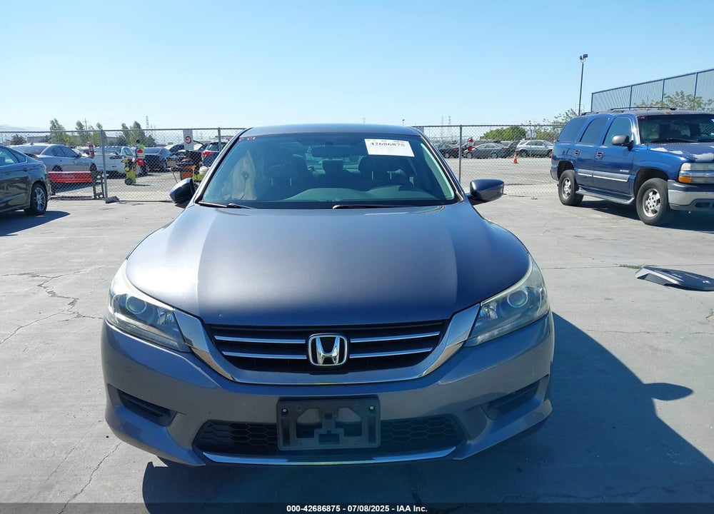 2013 HONDA ACCORD VIN: 1HGCR2F33DA142828