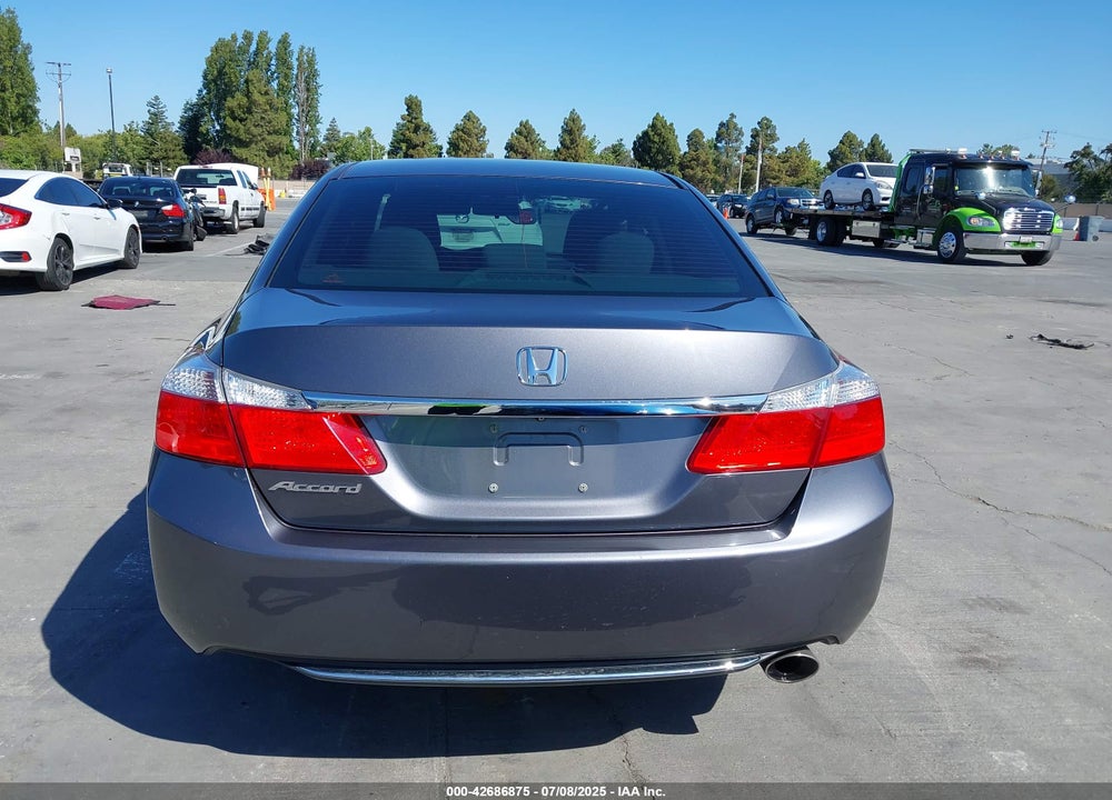 2013 HONDA ACCORD VIN: 1HGCR2F33DA142828