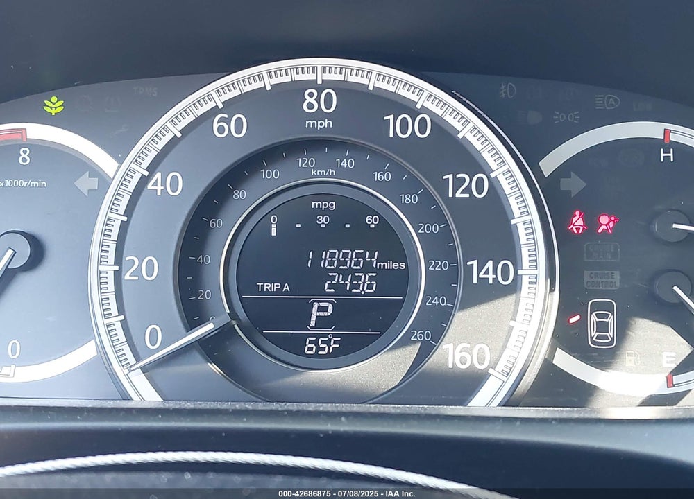 2013 HONDA ACCORD VIN: 1HGCR2F33DA142828