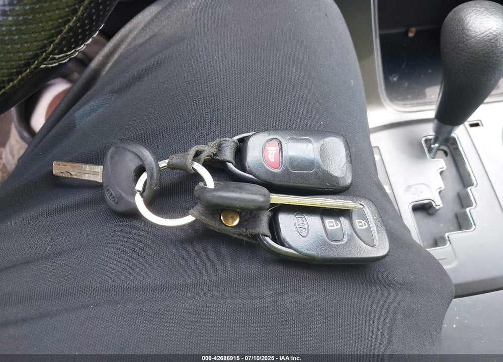 2013 KIA SORENTO VIN: 5XYKT4A6XDG340167