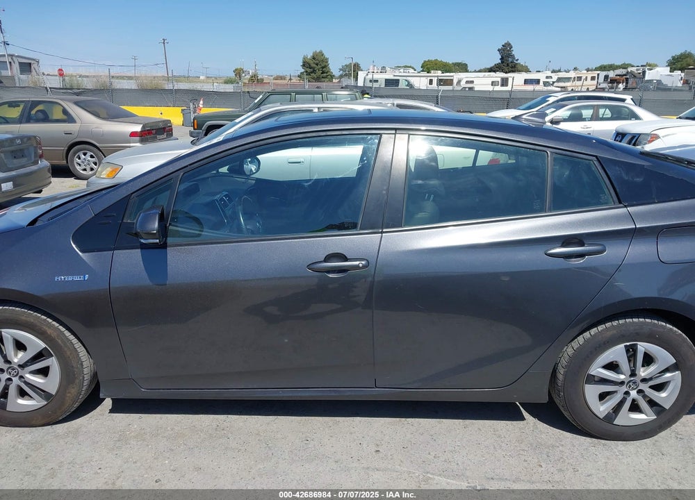 2016 TOYOTA PRIUS VIN: JTDKARFU6G3009511