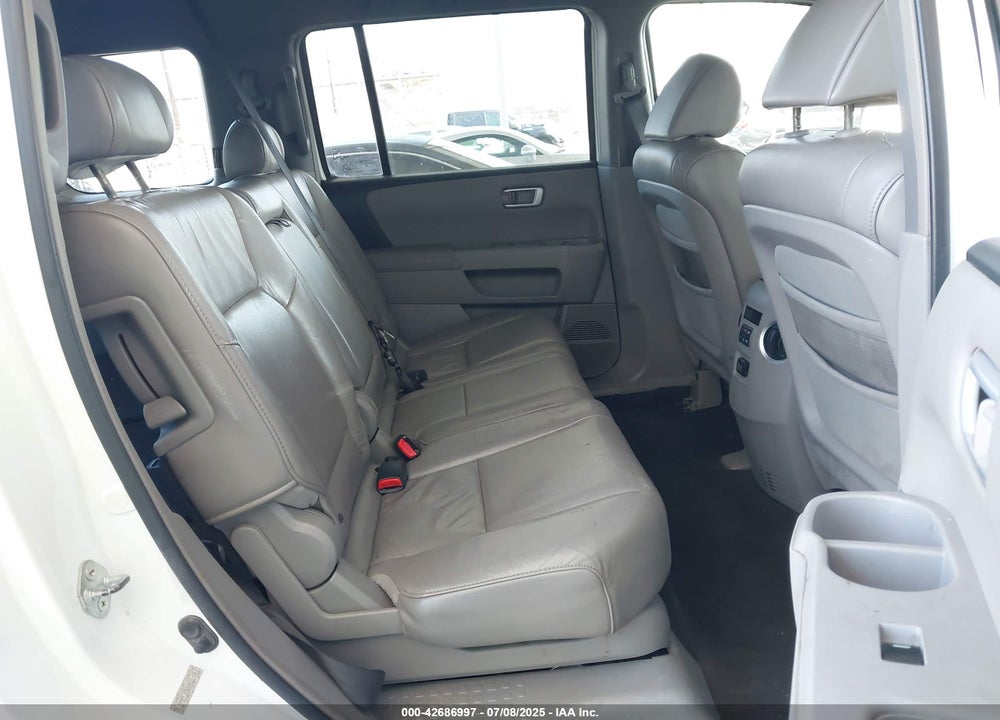 2009 HONDA PILOT EX-L VIN: 5FNYF38529B025418