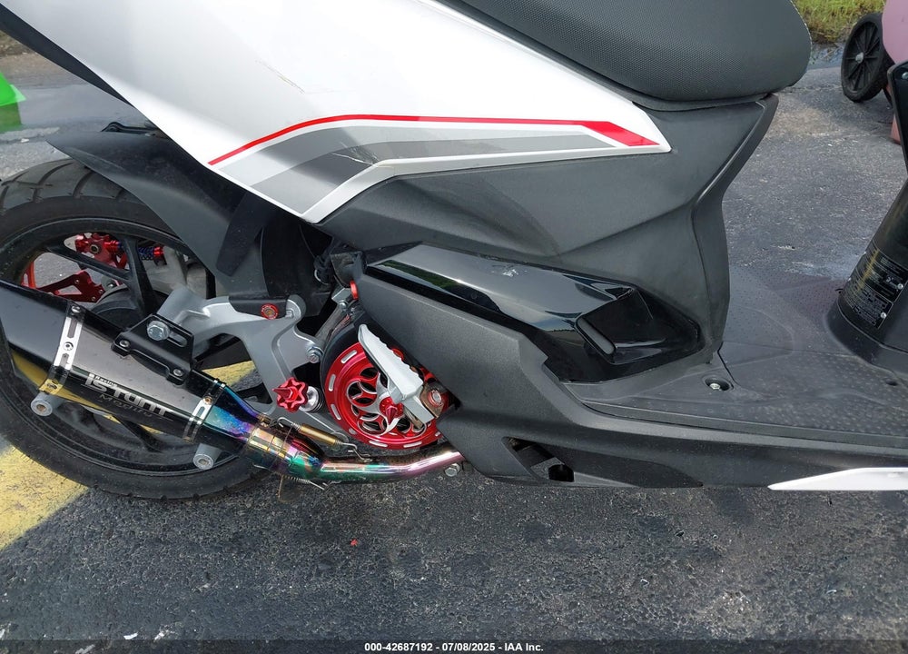 2024 TZTC SCOOTER VIN: H0DTAEG42RX069520