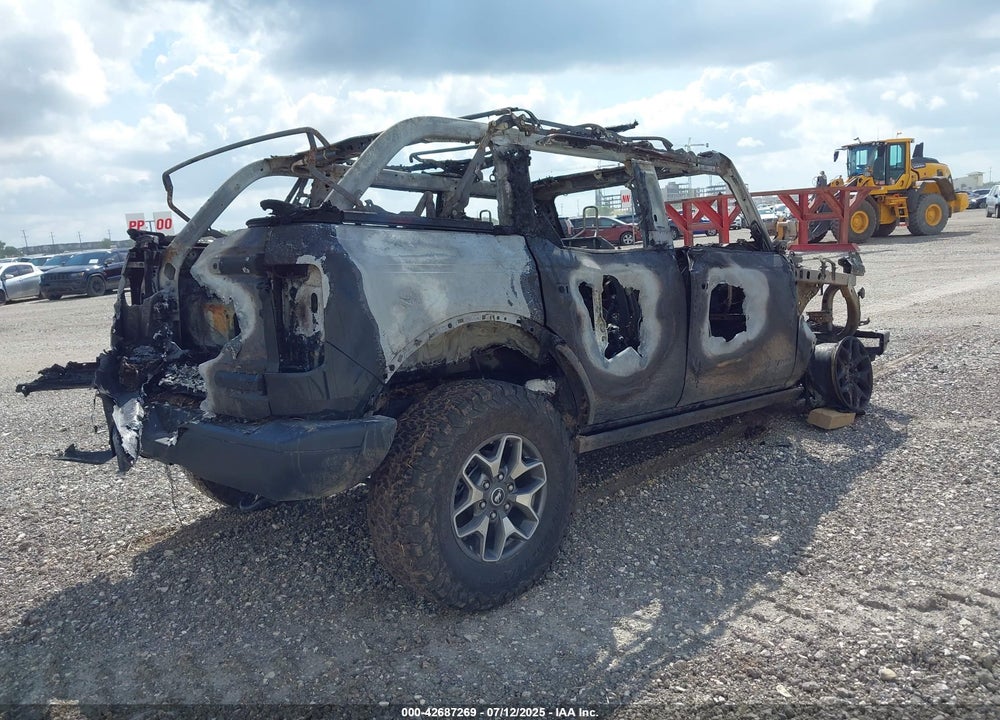 2024 FORD BRONCO VIN: 1FMEE9BP8RLA59245