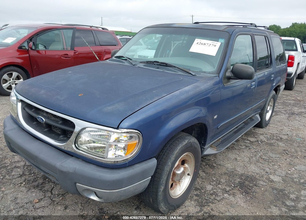 2000 FORD EXPLORER XLT VIN: 1FMZU83P6YZC14626