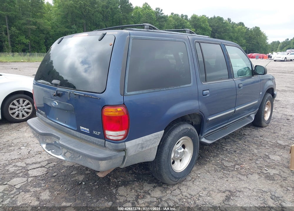 2000 FORD EXPLORER XLT VIN: 1FMZU83P6YZC14626