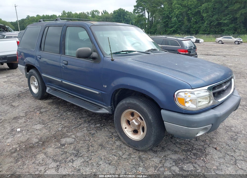 2000 FORD EXPLORER XLT VIN: 1FMZU83P6YZC14626