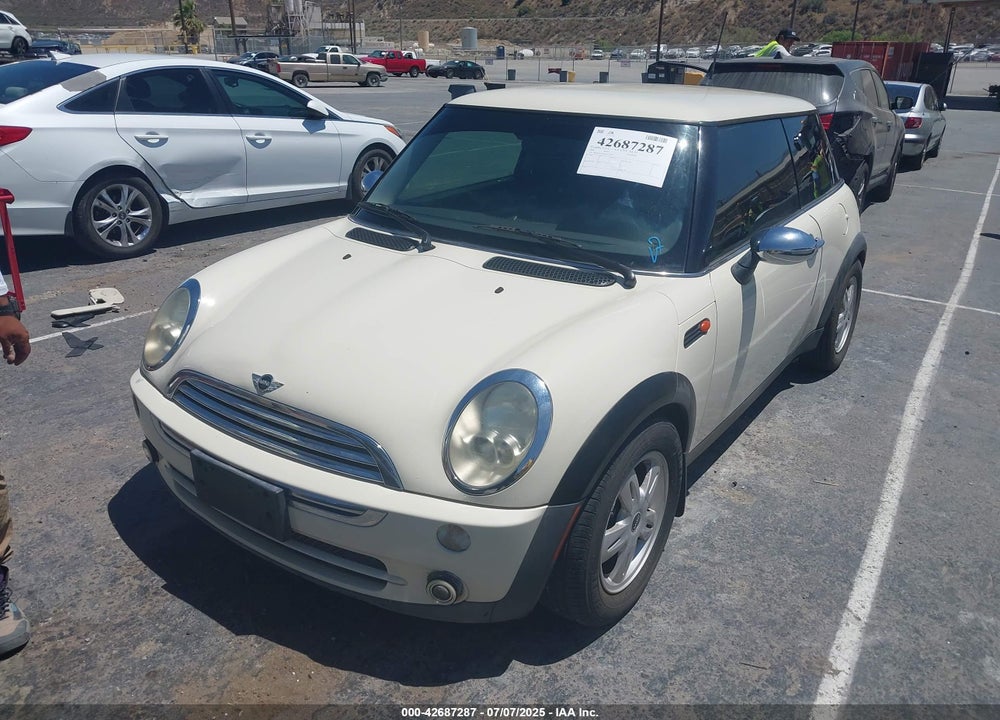 2006 MINI COOPER VIN: WMWRC33586TK71206