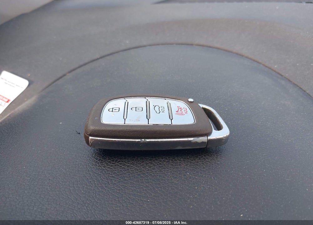 2015 HYUNDAI ELANTRA VIN: KMHDH4AH3FU229730