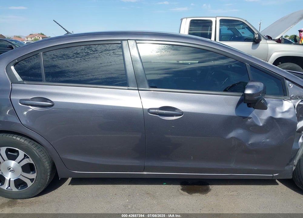 2014 HONDA CIVIC HYBRID VIN: 19XFB4F26EE000975