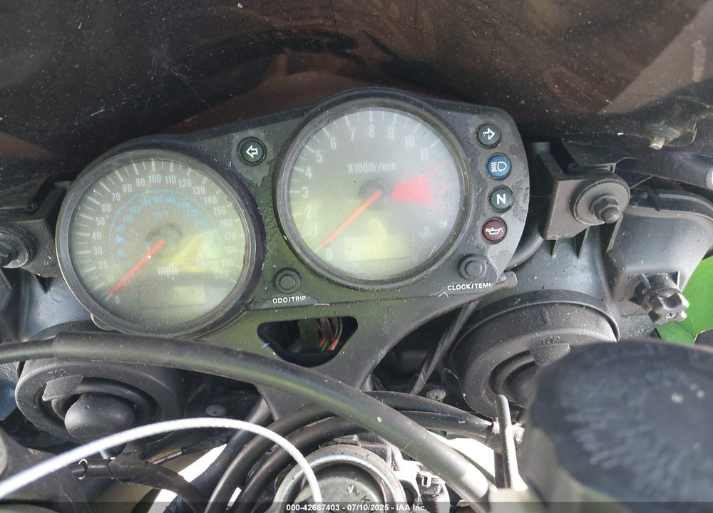 2000 KAWASAKI ZX900 E VIN: JKAZX2E10YA002640