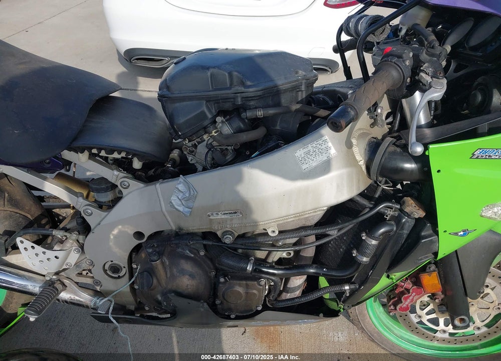 2000 KAWASAKI ZX900 E VIN: JKAZX2E10YA002640