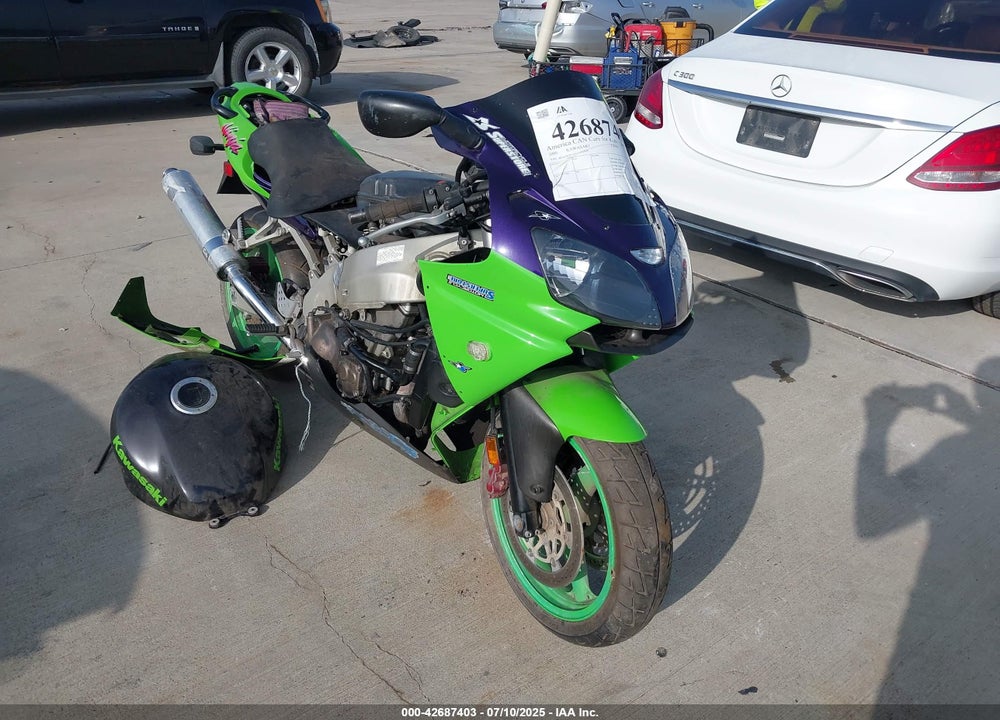 2000 KAWASAKI ZX900 E VIN: JKAZX2E10YA002640