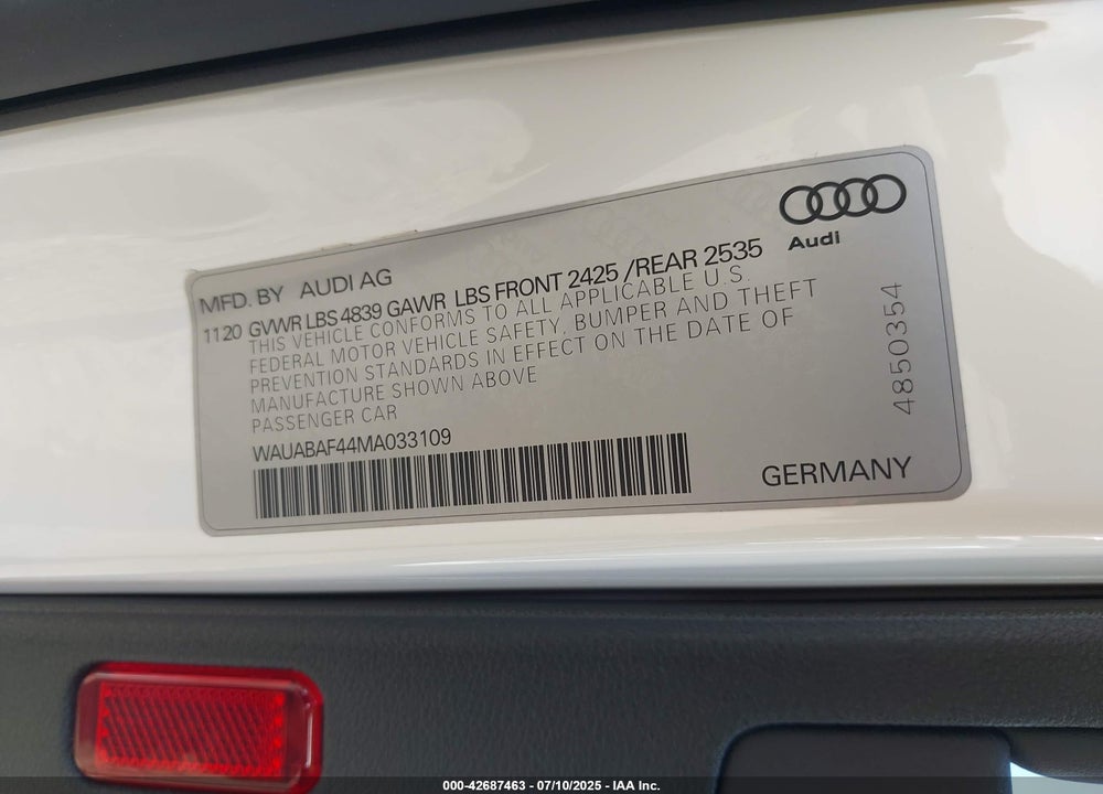 2021 AUDI A4 VIN: WAUABAF44MA033109