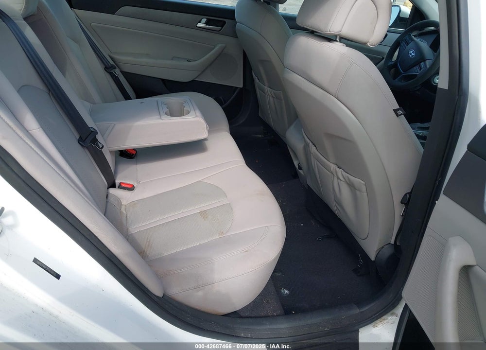 2015 HYUNDAI SONATA VIN: 5NPE24AF2FH216132